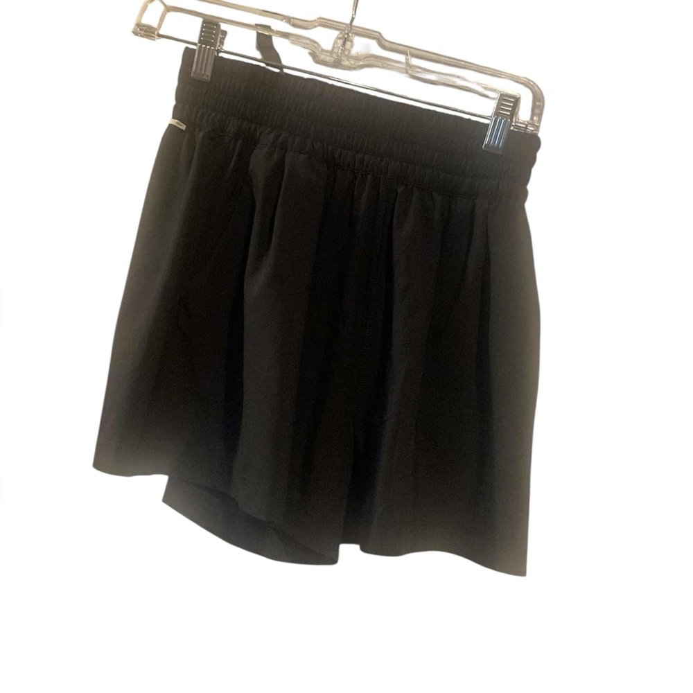 NWT Vuori Villa shorts BLACK Size XS